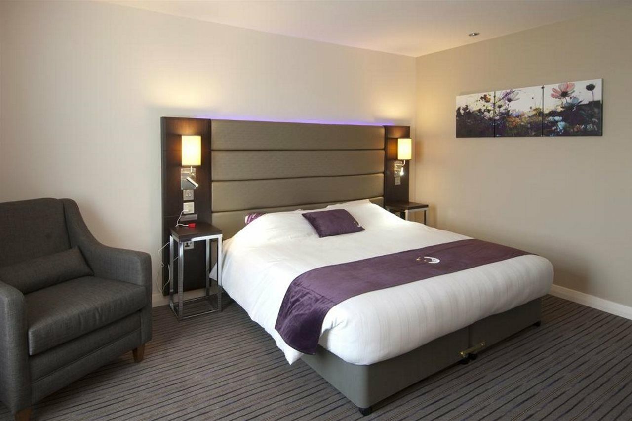 Premier Inn London Heathrow M4/J4 Hillingdon Ngoại thất bức ảnh